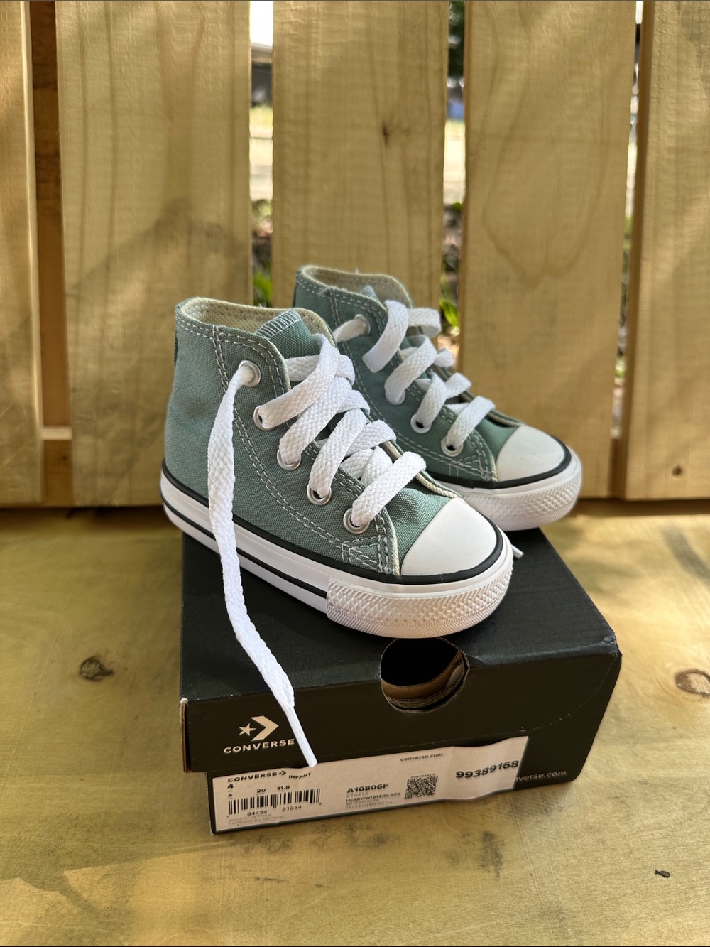 Converse Infants High-Top Sneakers in Seafoam Green and White